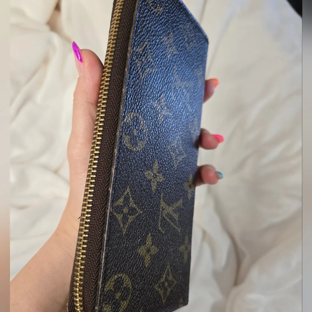 Louis Vuitton Clemence Monogra. Wallet Orange Interior